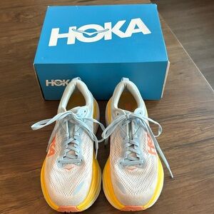 Hoka Bondi 8 shoes (size 8.5)